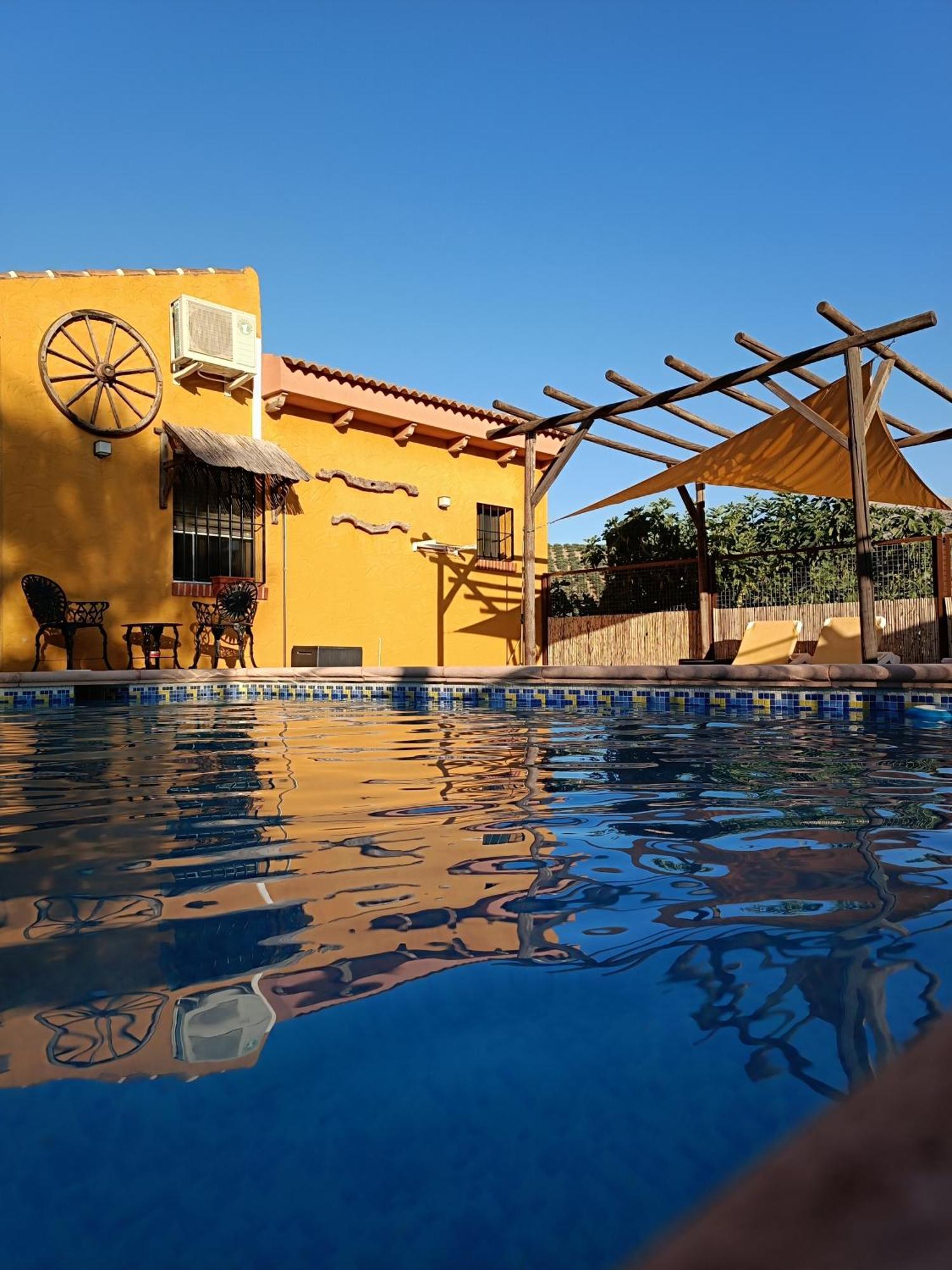 Cortijo Petra Bed & Breakfast Villanueva del Rosario Exterior photo